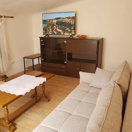 Apartment Kornatska